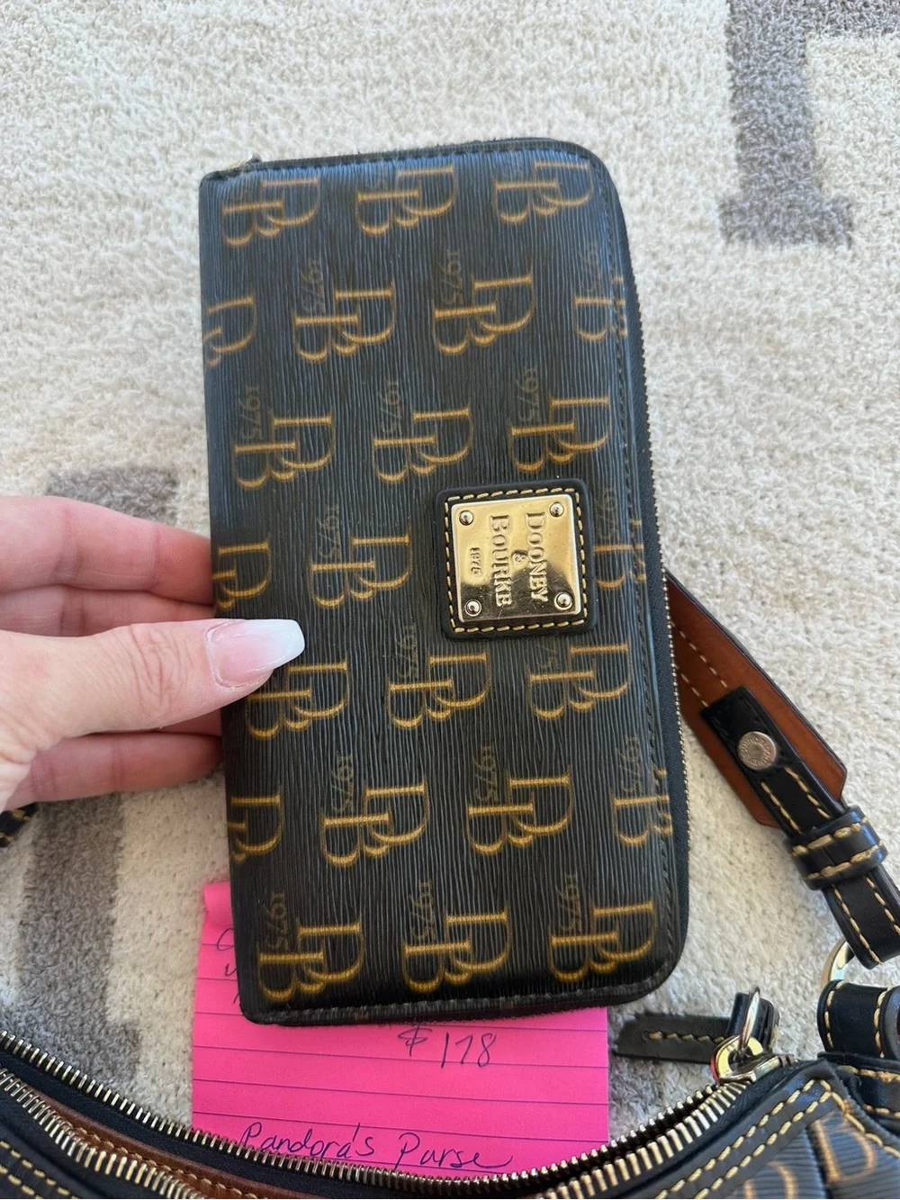 Dooney & Bourke stunning y2k